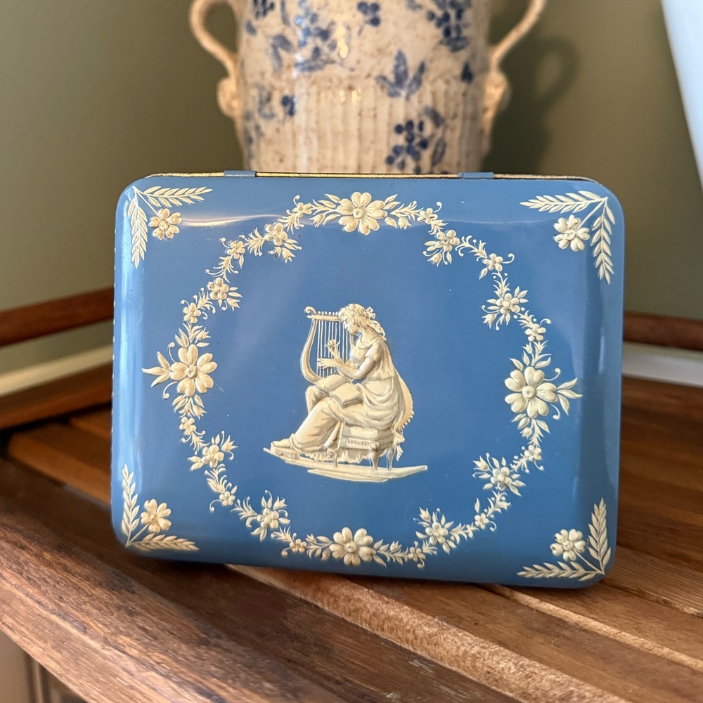 Vintage Wedgewood-style Tin